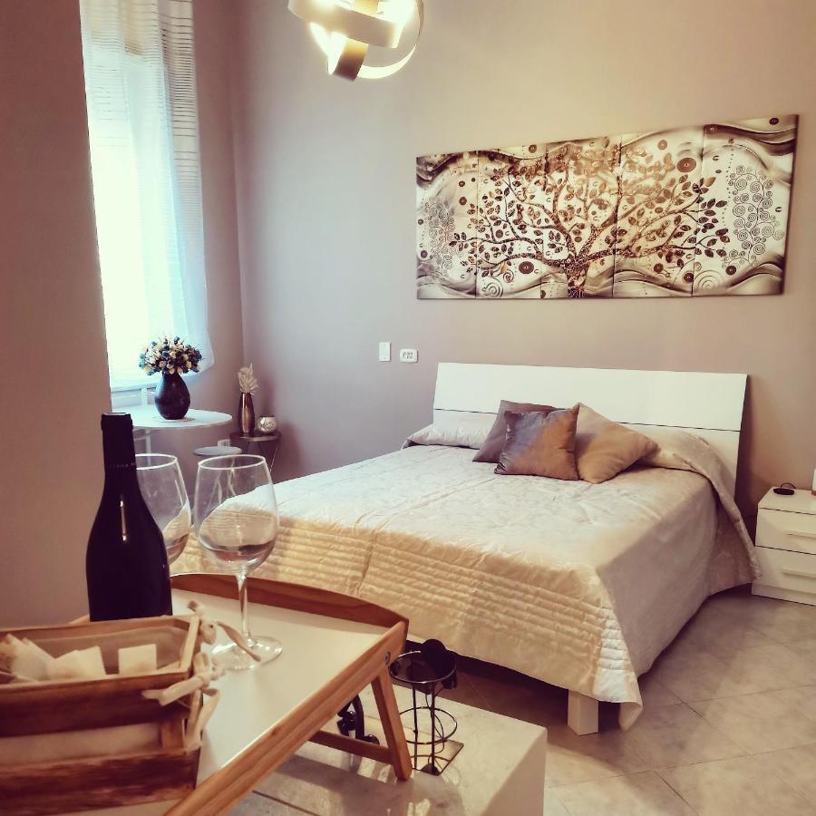 Dale Rooms Naples Luaran gambar